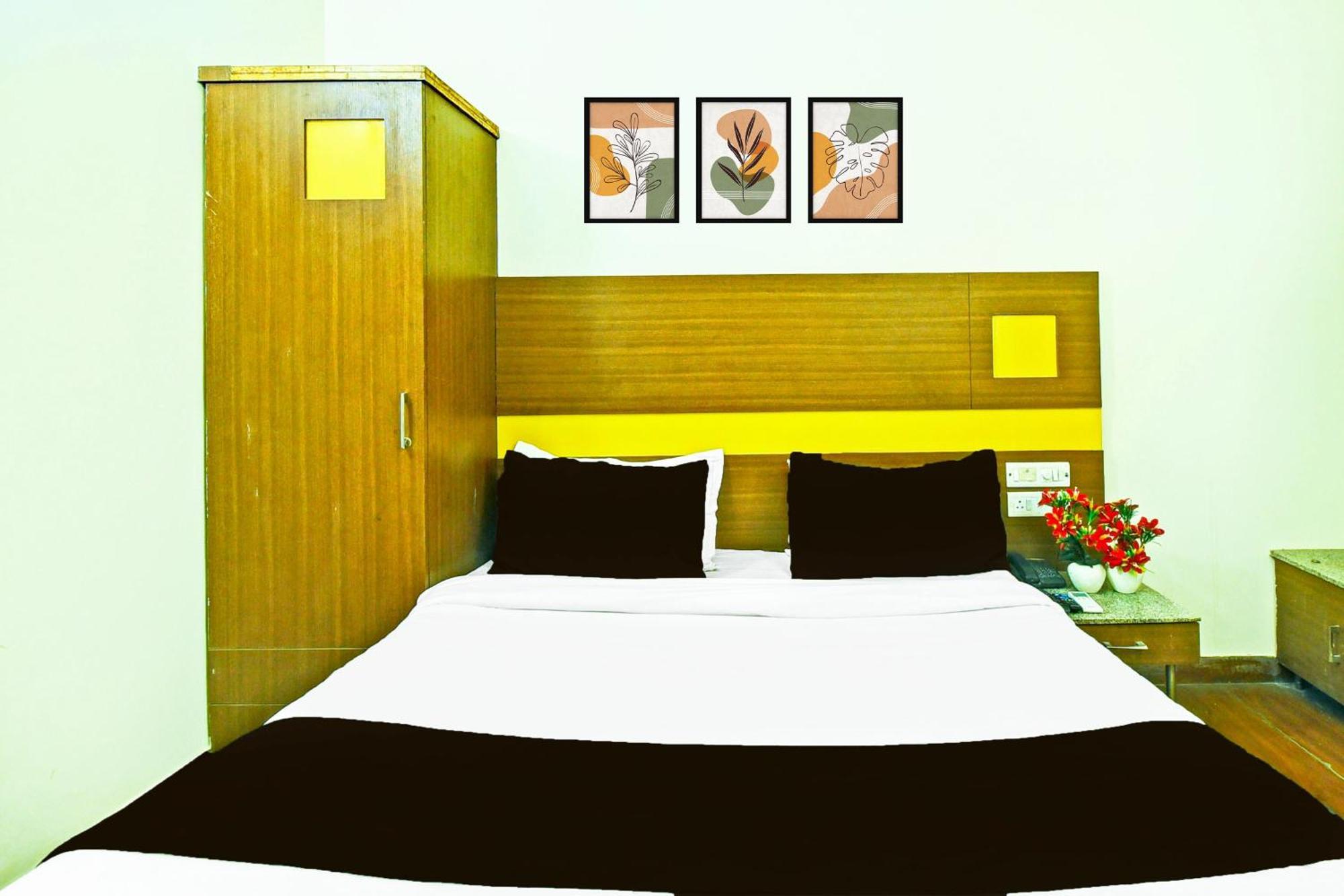 Super Townhouse Amrapali Circle Formerly Hotel Aqua Jaipur Buitenkant foto
