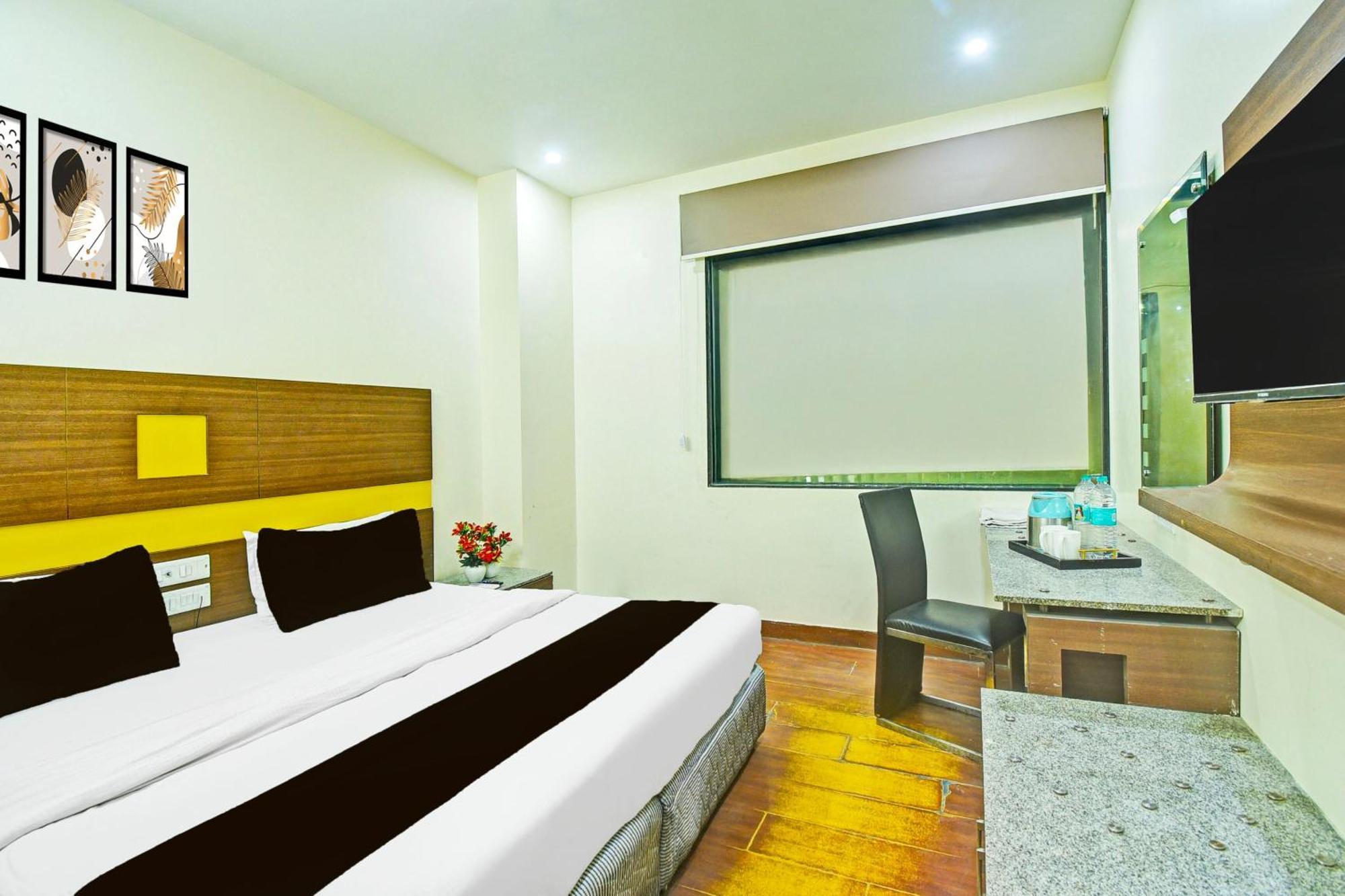 Super Townhouse Amrapali Circle Formerly Hotel Aqua Jaipur Buitenkant foto