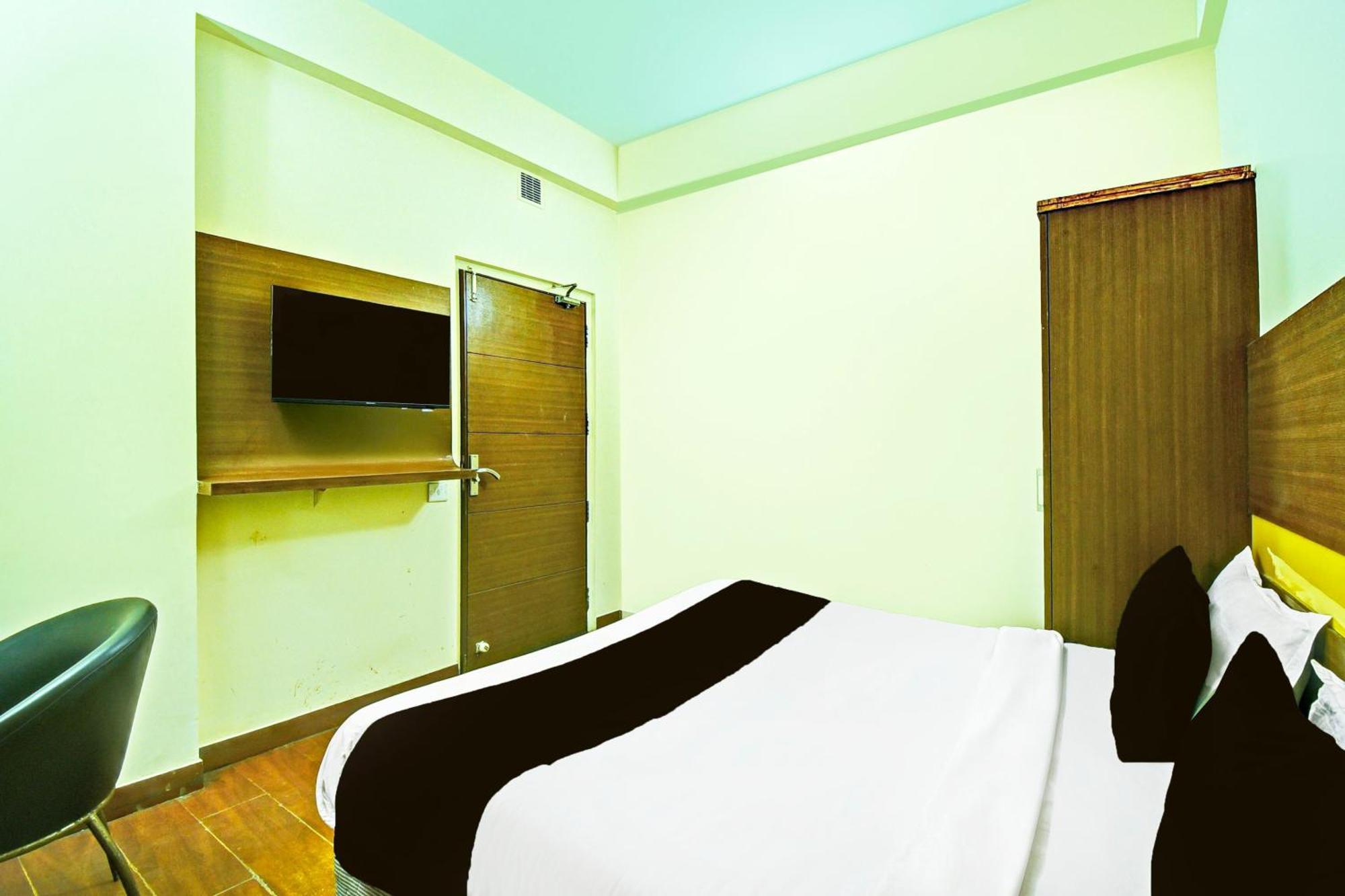 Super Townhouse Amrapali Circle Formerly Hotel Aqua Jaipur Buitenkant foto