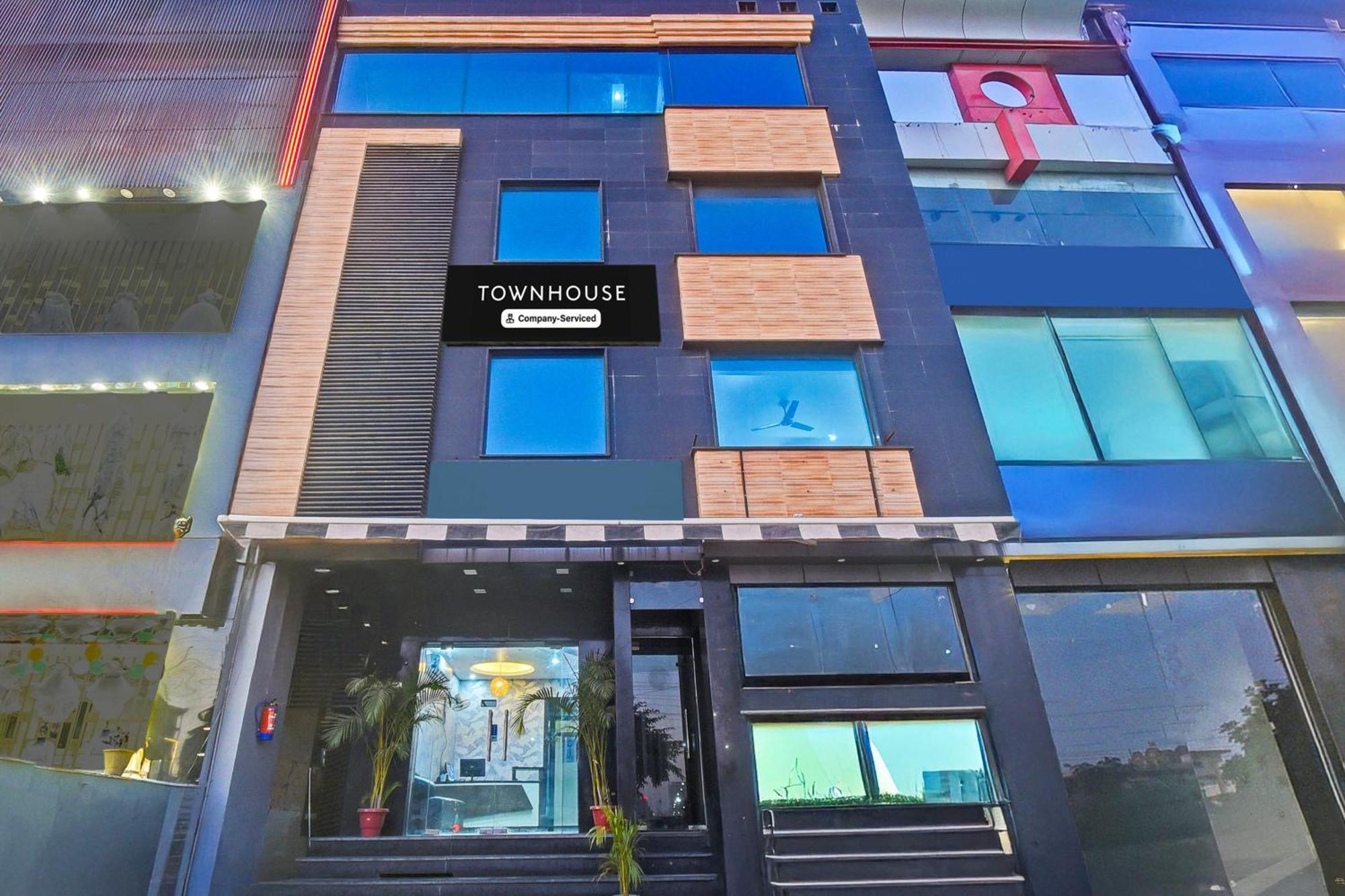 Super Townhouse Amrapali Circle Formerly Hotel Aqua Jaipur Buitenkant foto