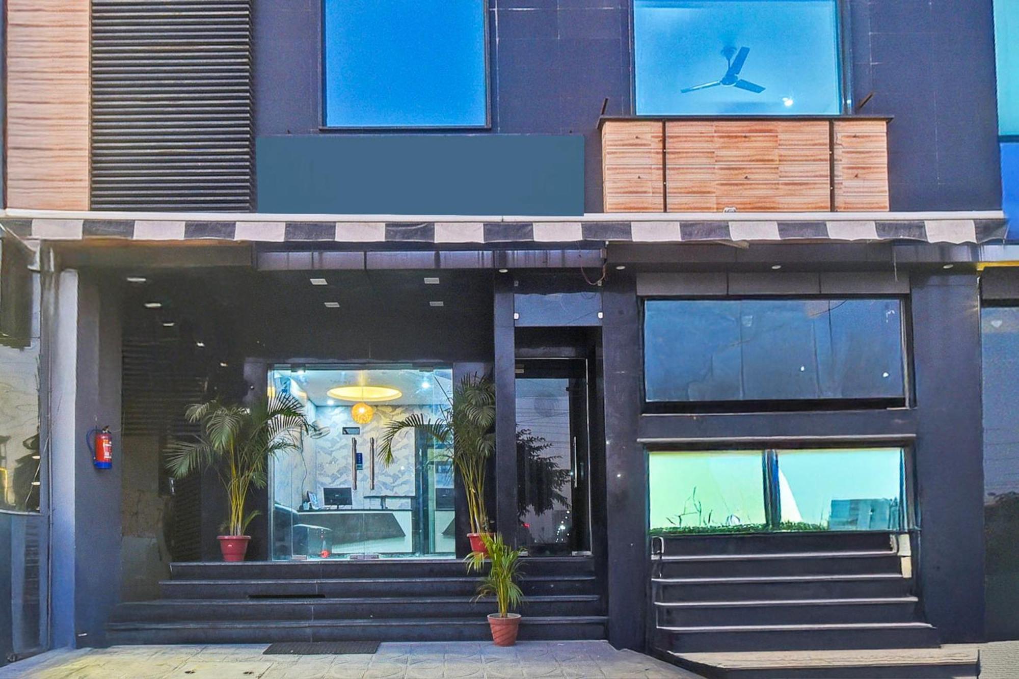 Super Townhouse Amrapali Circle Formerly Hotel Aqua Jaipur Buitenkant foto