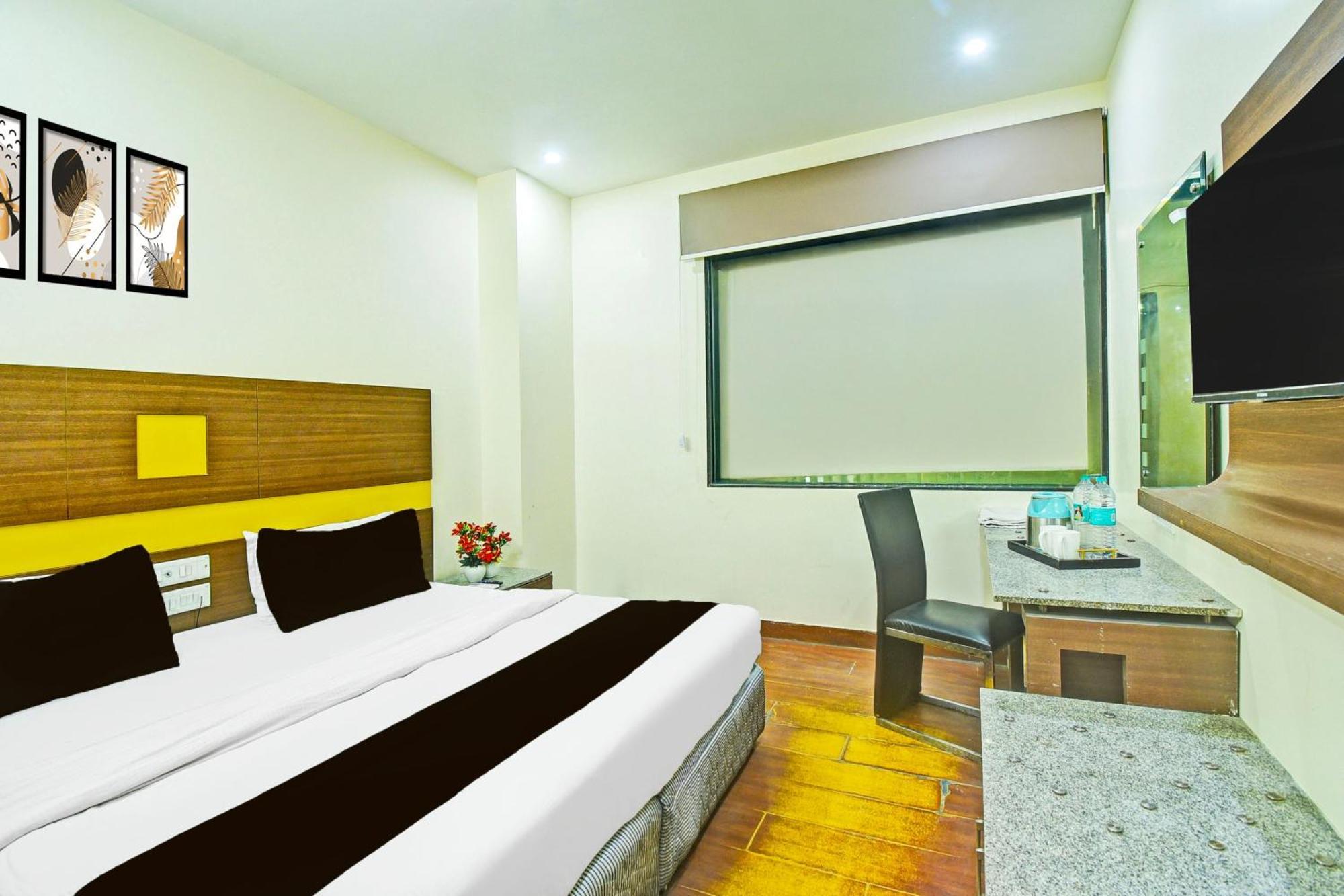 Super Townhouse Amrapali Circle Formerly Hotel Aqua Jaipur Buitenkant foto