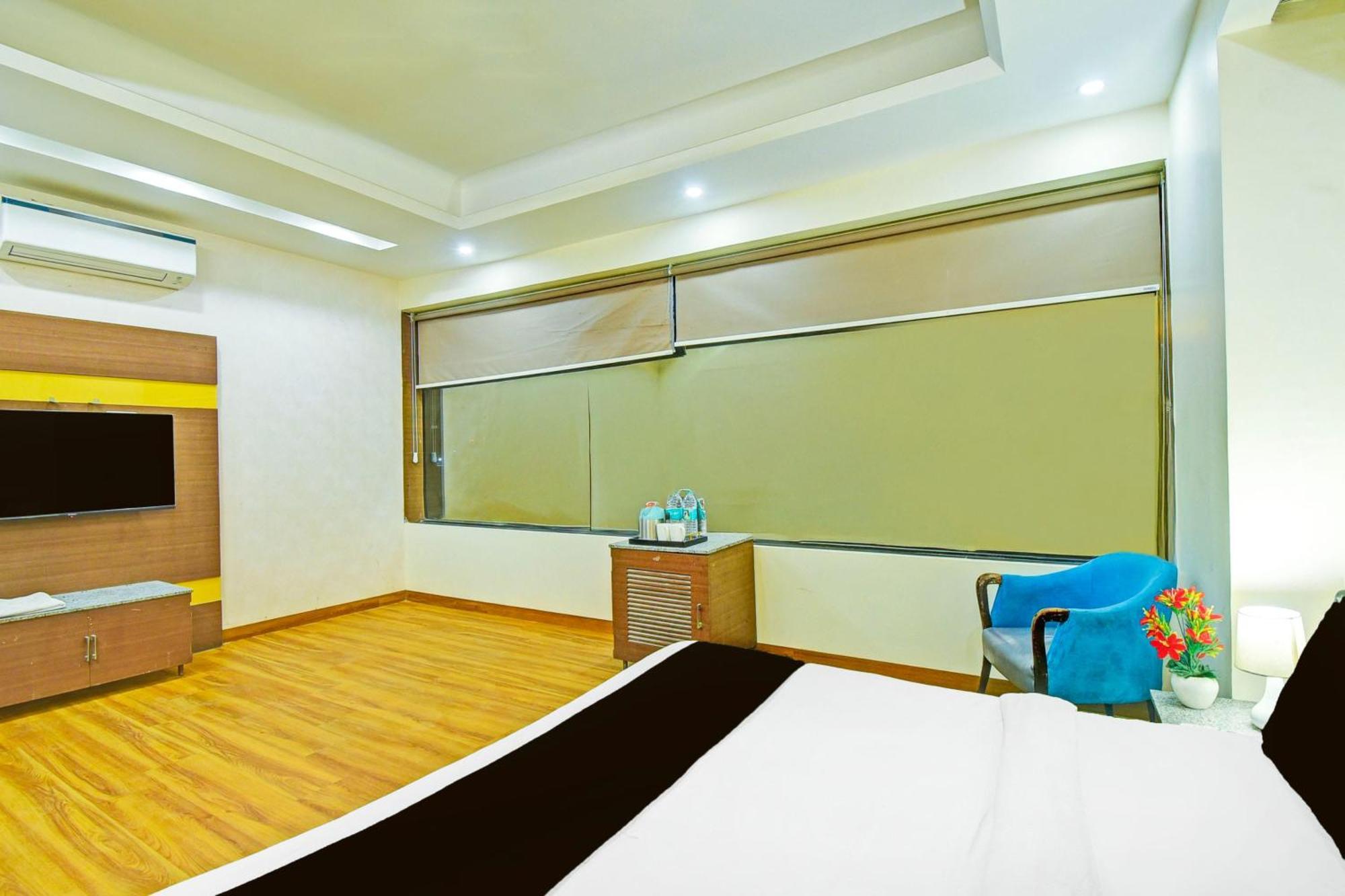 Super Townhouse Amrapali Circle Formerly Hotel Aqua Jaipur Buitenkant foto