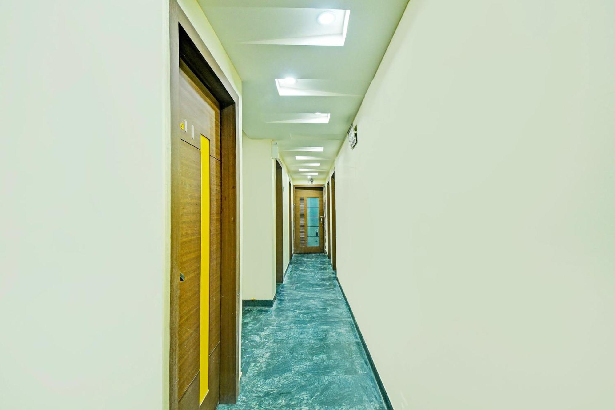 Super Townhouse Amrapali Circle Formerly Hotel Aqua Jaipur Buitenkant foto