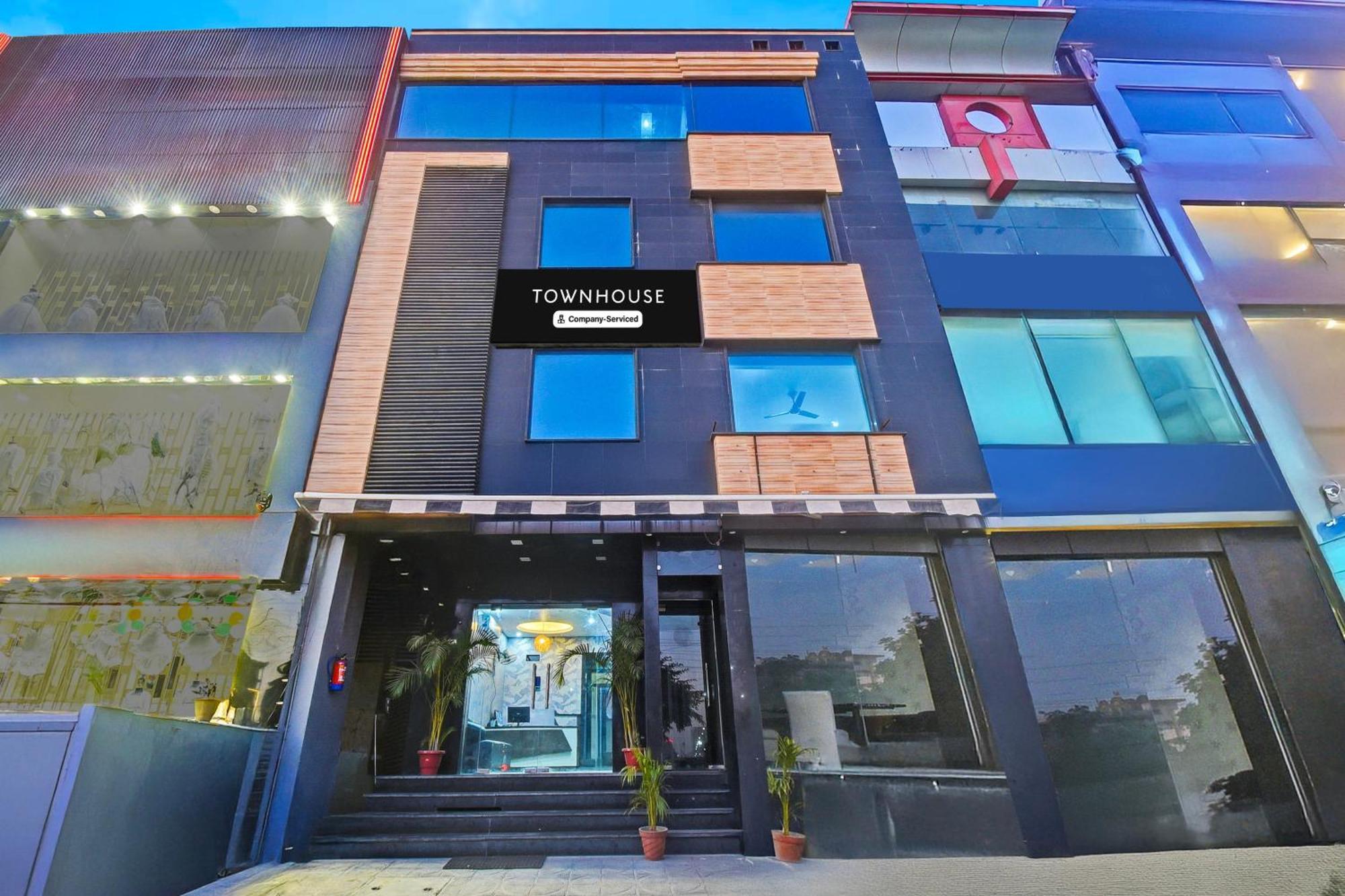 Super Townhouse Amrapali Circle Formerly Hotel Aqua Jaipur Buitenkant foto